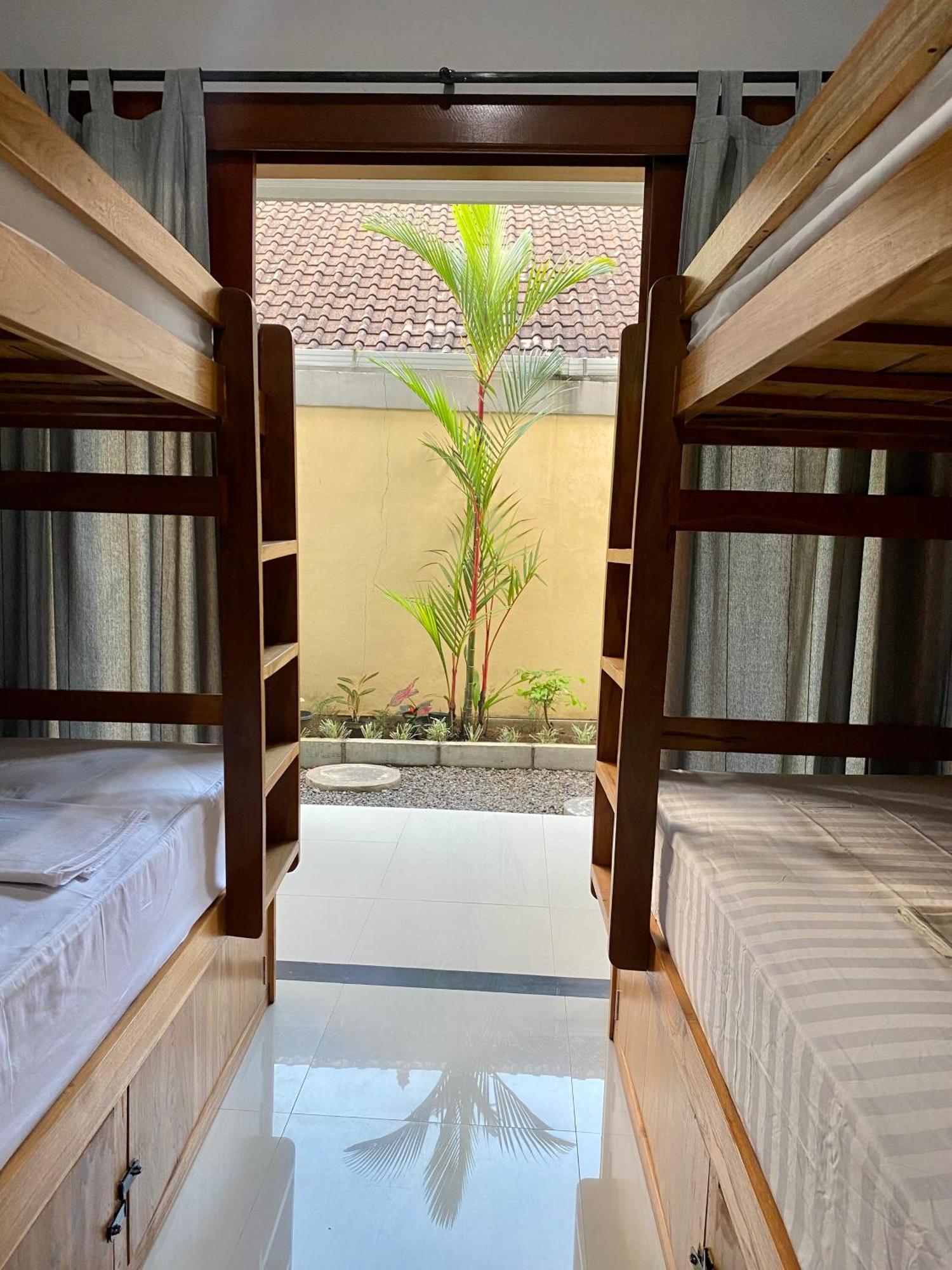 Amigos Guesthouse & Hostel Canggu Eksteriør bilde